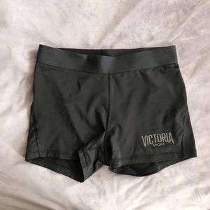 VICTORIA SPORT Medium Black Shorts